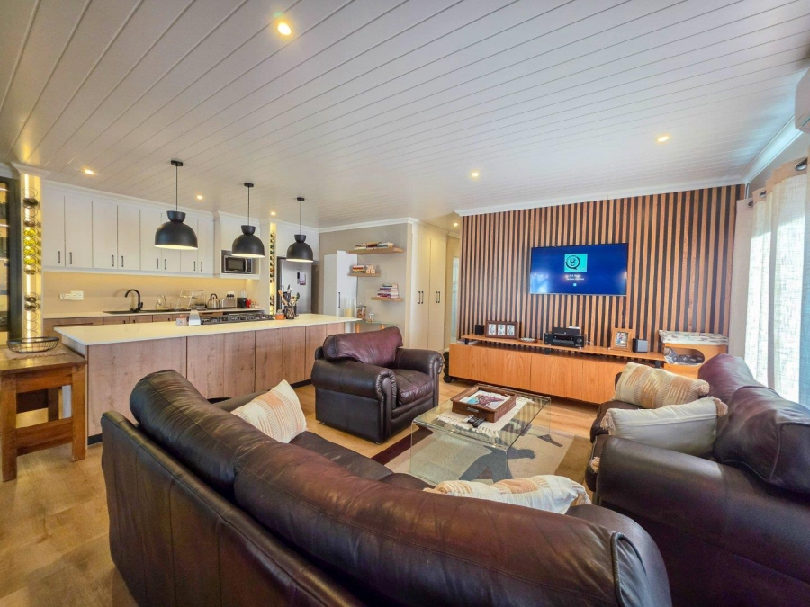 3 Bedroom Property for Sale in Stilbaai Wes Western Cape